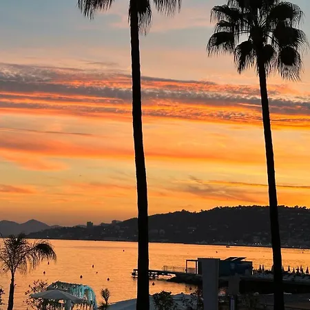 Paradou On The Beach, Amazing View, 3 Beds Apartamento Antibes