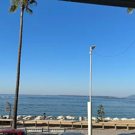 Paradou On The Beach, Amazing View, 3 Beds Apartamento Antibes