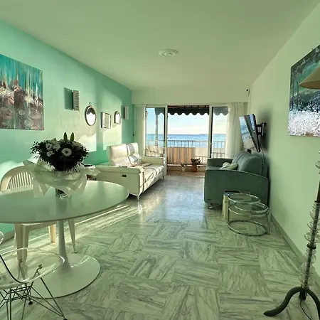 Apartamento Paradou On The Beach, Amazing View, 3 Beds Antibes