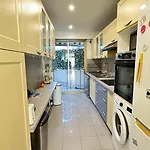 Paradou On The Beach, Amazing View, 3 Beds Apartmán Antibes