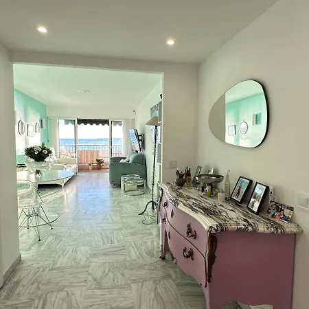 Paradou On The Beach, Amazing View, 3 Beds Антиб